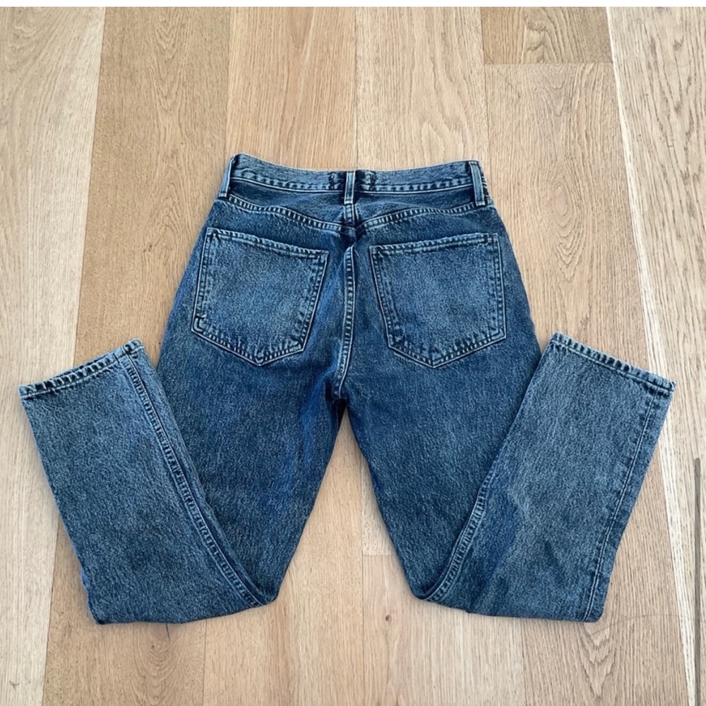 Agolde Riley High Rise Straight Crop Jeans in Fade Gray - Picture 6 of 6